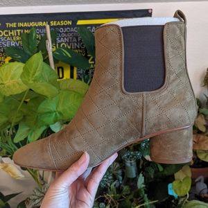 👠 🆕 NIB Nine West Interrupt Women Ankle Boots Size 8 🌿🌿🌿